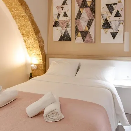 Mitos Cozy La Canea